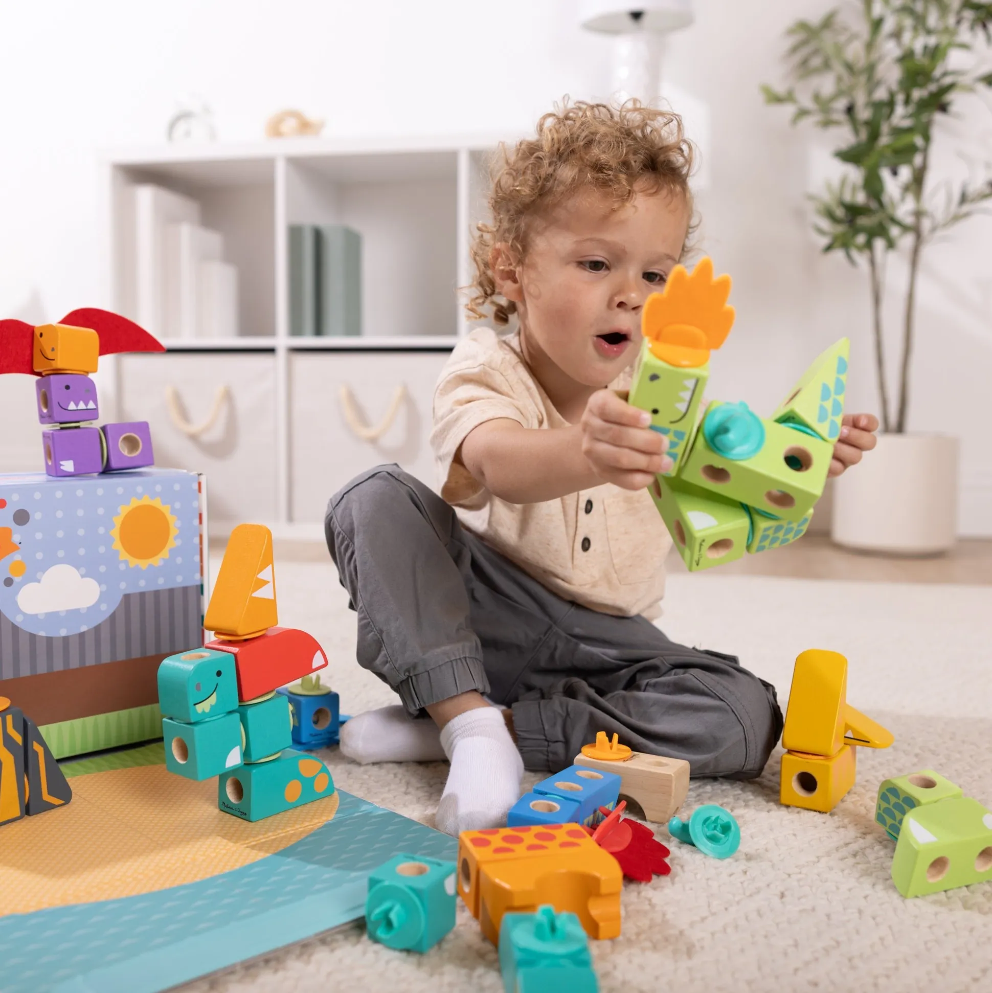 Blockables™ Dinosaur Play Set