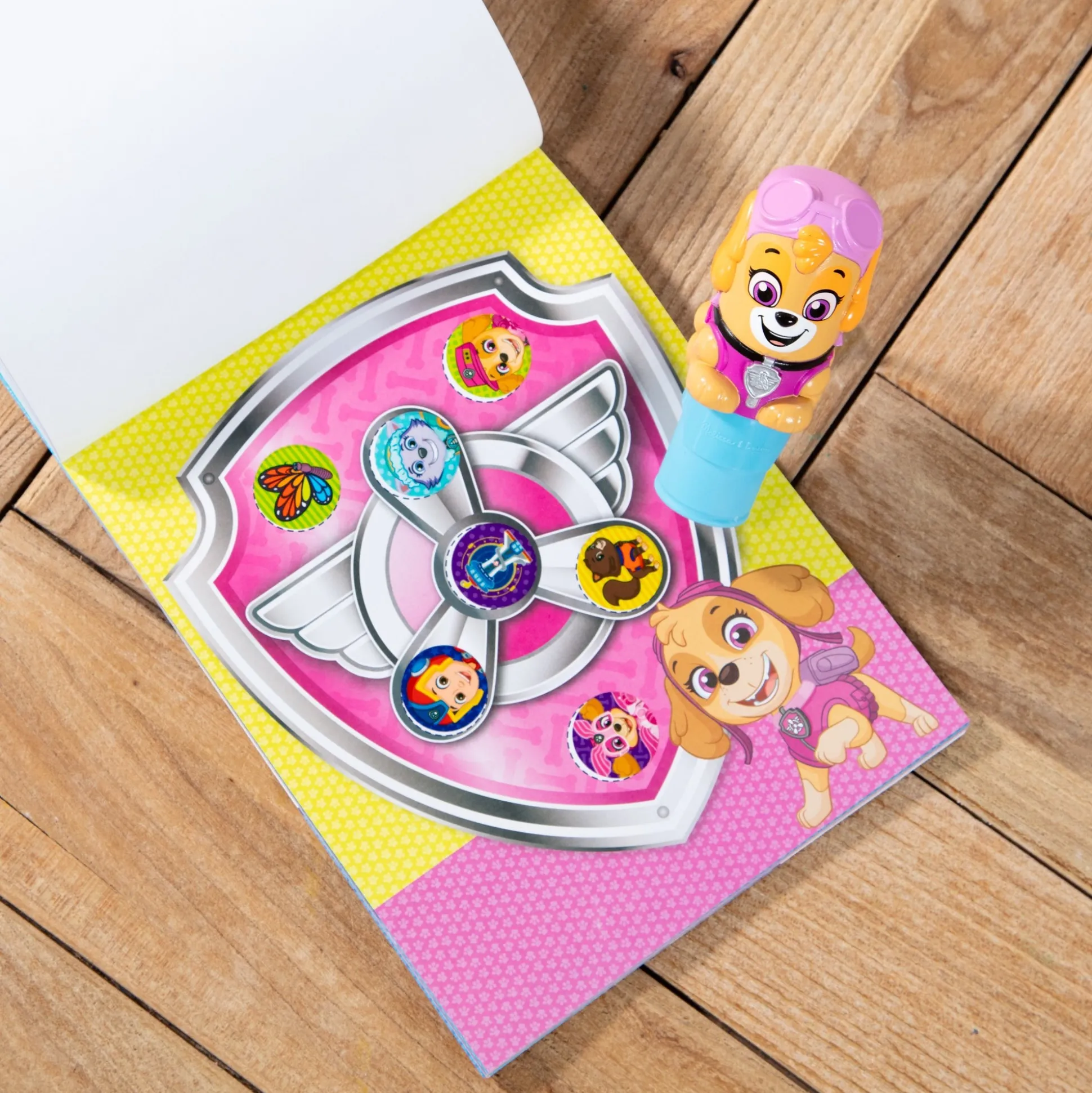 Sticker WOW!™ Activity Pad & Sticker Stamper - PAW Patrol Skye