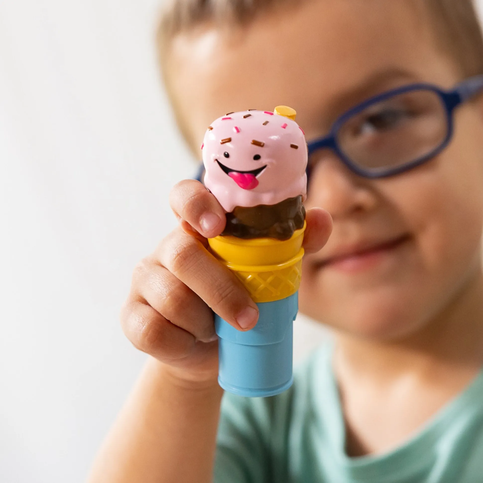 Sticker WOW!™ Activity Pad & Sticker Stamper - Ice Cream