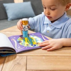 Sticker WOW!™ Activity Pad & Sticker Stamper - Astronaut