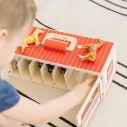 Take-Along Show-Horse Stable